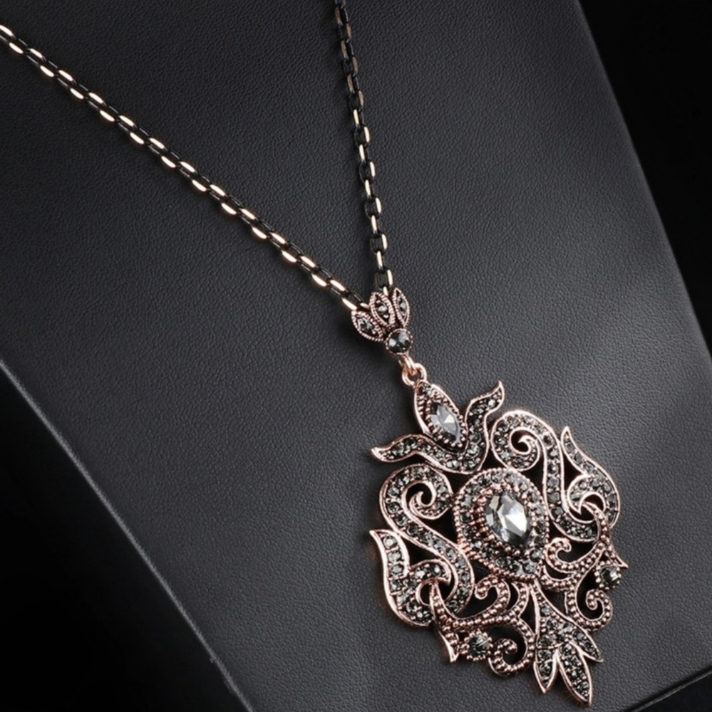 Vintage necklace